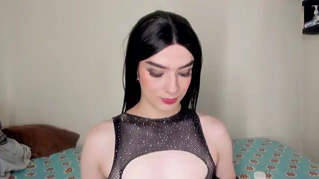Snapshot of MelanyCollins_ chatting on 05-12-26, 12:30 MelanyCollins online show from 05-12-26, 12:30