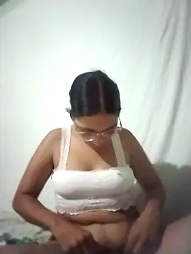 YuliBrayan online show from 04-21-26, 06:20