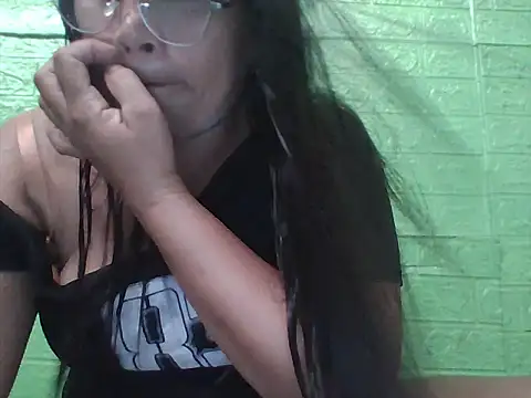 Snapshot of PinayAnne chatting on 06-15-26, 01:50 PinayAnne online show from 06-15-26, 01:50