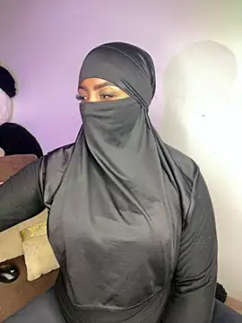 yasmin georgina online show from 04-27-26, 07:28