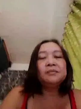 jeanyummytits online show from 06-17-26, 12:43