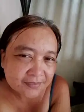 jeanyummytits online show from 04-28-26, 05:23
