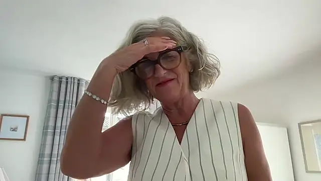 Snapshot of NaughtyMonicaUK chatting on 04-23-26, 05:03 NaughtyMonicaUK online show from 04-23-26, 05:03