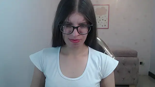 Kailee ch online show from 05-05-26, 12:41