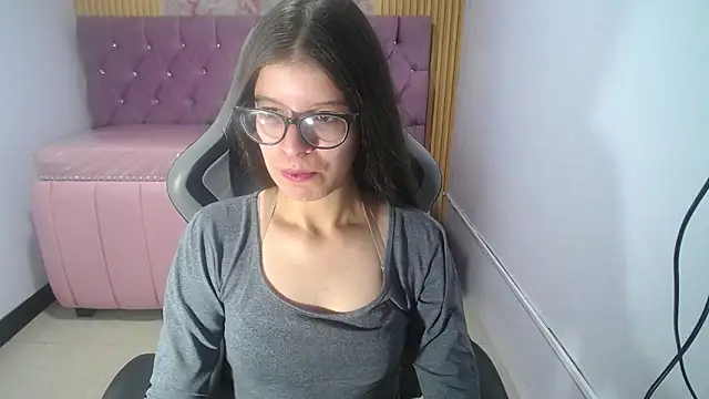Kailee ch online show from 04-17-26, 01:14