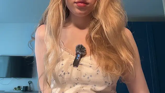 AliceStruble online show from 05-27-26, 10:22