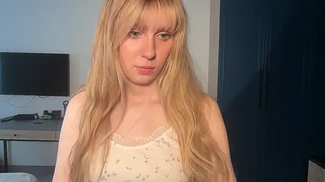 AliceStruble online show from 05-11-26, 11:33