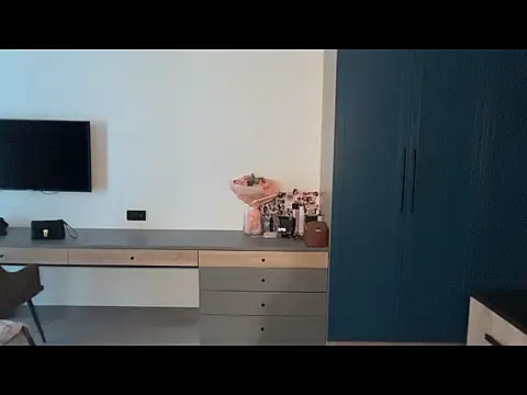 AliceStruble online show from 04-24-26, 11:45