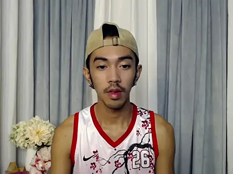 Snapshot of crocodale chatting on 04-12-26, 02:53 crocodale online show from 04-12-26, 02:53