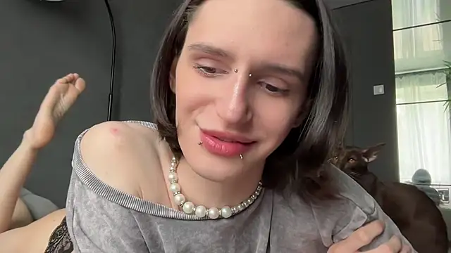 Niky Long online show from 05-31-26, 01:06