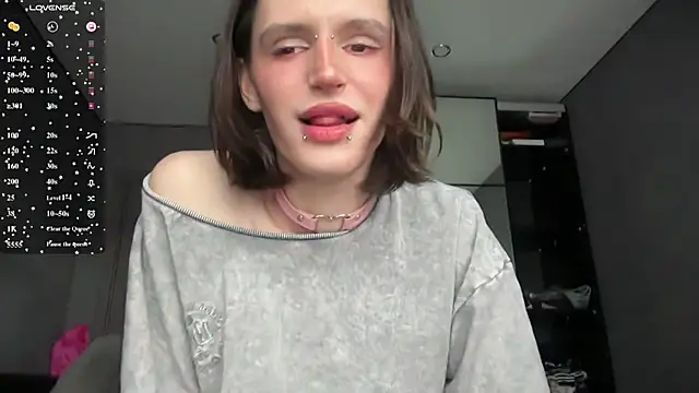 Niky Long online show from 06-25-26, 01:16