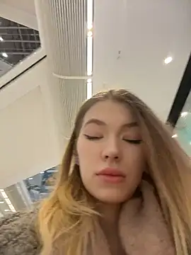 Risky Mia69 online show from 04-15-26, 05:06