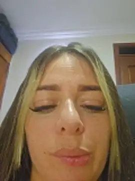 BriannaBunnyy online show from 05-13-26, 05:14