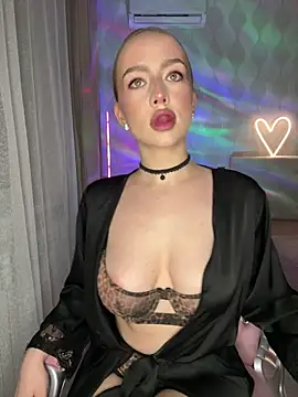AlisaPearl online show from 05-20-26, 07:22