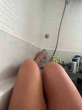 BadGirl69Me online show from 04-14-26, 01:49