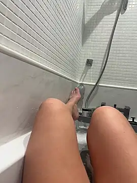 BadGirl69Me online show from 04-16-26, 07:03