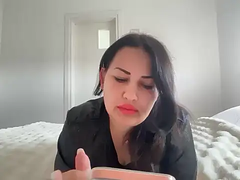 SeleneVane online show from 05-09-26, 12:19