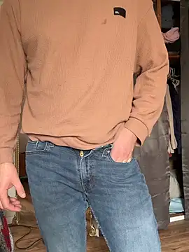 Snapshot of BottomFeederElite chatting on 04-12-26, 07:50 BottomFeederElite online show from 04-12-26, 07:50