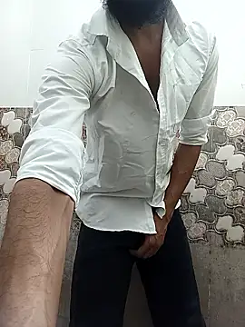 itsmemadhu2019 online show from 05-17-26, 12:38