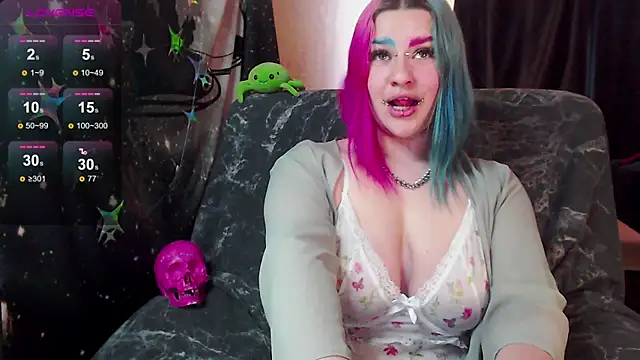 Neon Baddie online show from 05-06-26, 04:22