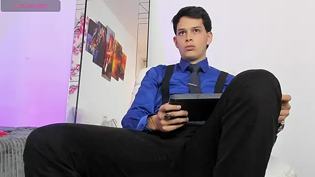 Snapshot of elijah_stoone chatting on 04-15-26, 12:10 elijah stoone online show from 04-15-26, 12:10