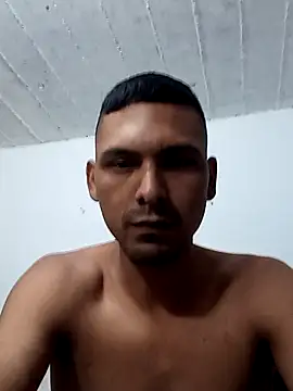 Snapshot of PROSTITUTO-RICO chatting on 06-24-26, 02:54 PROSTITUTO-RICO online show from 06-24-26, 02:54