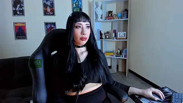 Ravenelle  online show from 05-16-26, 11:15