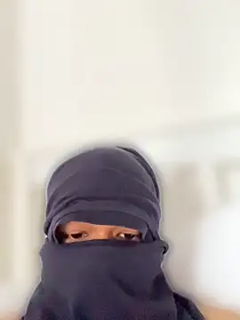 Snapshot of Ramy666oo chatting on 04-15-26, 09:37 Ramy666oo online show from 04-15-26, 09:37