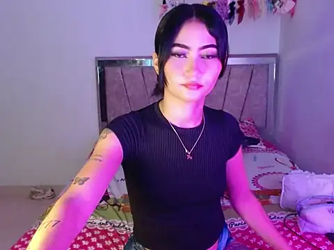 Dulcesexy18 online show from 06-24-26, 11:02