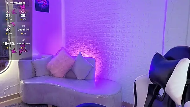 Dahlienne Vianne online show from 07-03-26, 10:27