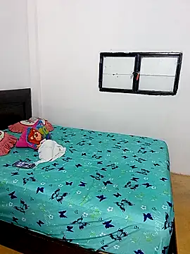 LuluDream online show from 04-22-26, 03:52