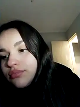 estrell4 online show from 04-24-26, 12:23