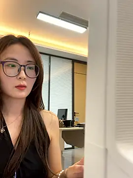 Taosi11 online show from 06-18-26, 08:35