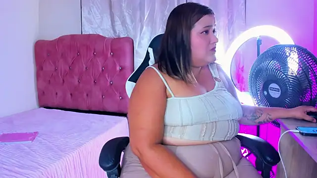 cellycanela  online show from 05-23-26, 02:10