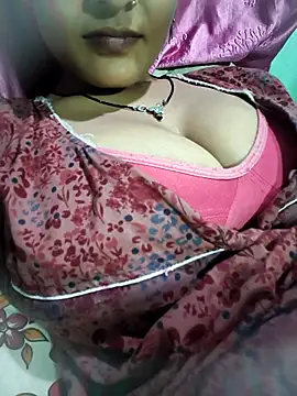 BaddieUnleashed online show from 04-19-26, 06:43