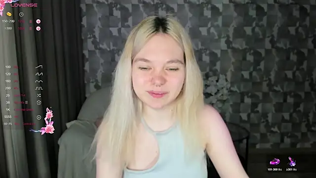 Anna Delon online show from 04-22-26, 04:36