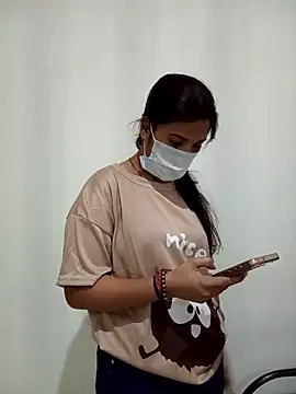 Anjali hot33 online show from 04-18-26, 06:27