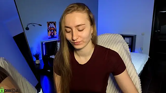 Your Emily25 online show from 05-17-26, 08:03
