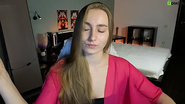 Your Emily25 online show from 04-21-26, 07:48