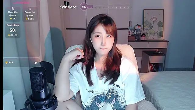 MissBunny 2026 online show from 05-11-26, 12:28
