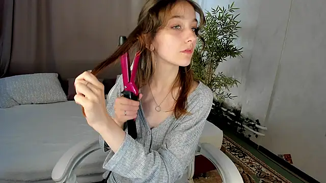 Snapshot of alis_tauber chatting on 06-19-26, 09:37 alis tauber online show from 06-19-26, 09:37
