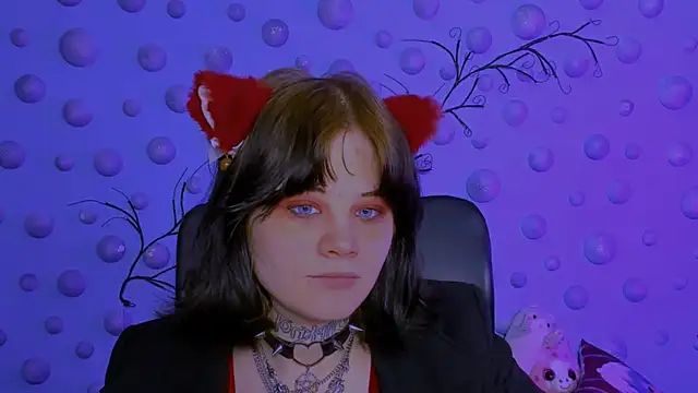 nikki kiss  online show from 04-29-26, 08:51