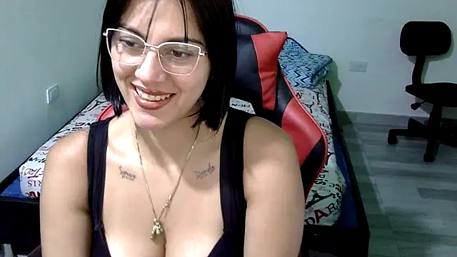 Bandida553 online show from 06-18-26, 11:21