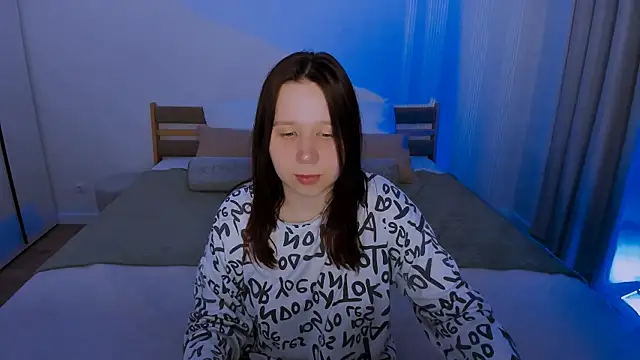 MooonlightSky online show from 04-27-26, 05:05