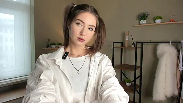 Snapshot of Peaches_Peaches chatting on 04-19-26, 10:05 Peaches Peaches online show from 04-19-26, 10:05