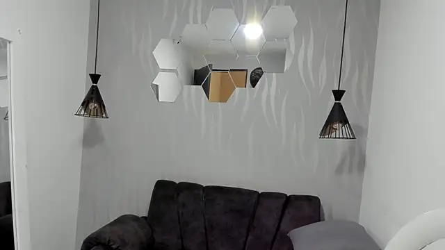 julietha foxy online show from 07-04-26, 03:16