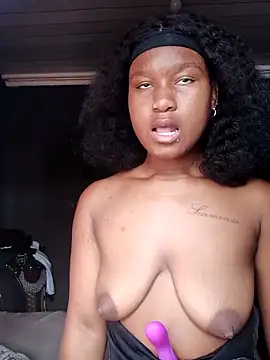 Diva-girl1 online show from 05-17-26, 07:41