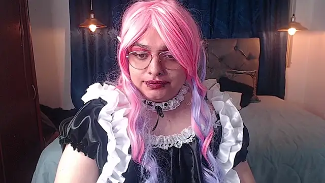 luna snow  online show from 04-15-26, 04:00