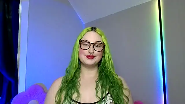 Snapshot of thefapfolder chatting on 05-18-26, 01:05 thefapfolder online show from 05-18-26, 01:05