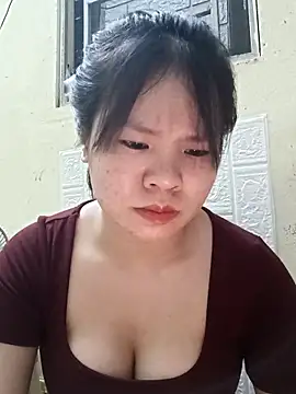 Seraphinahh online show from 04-22-26, 04:03